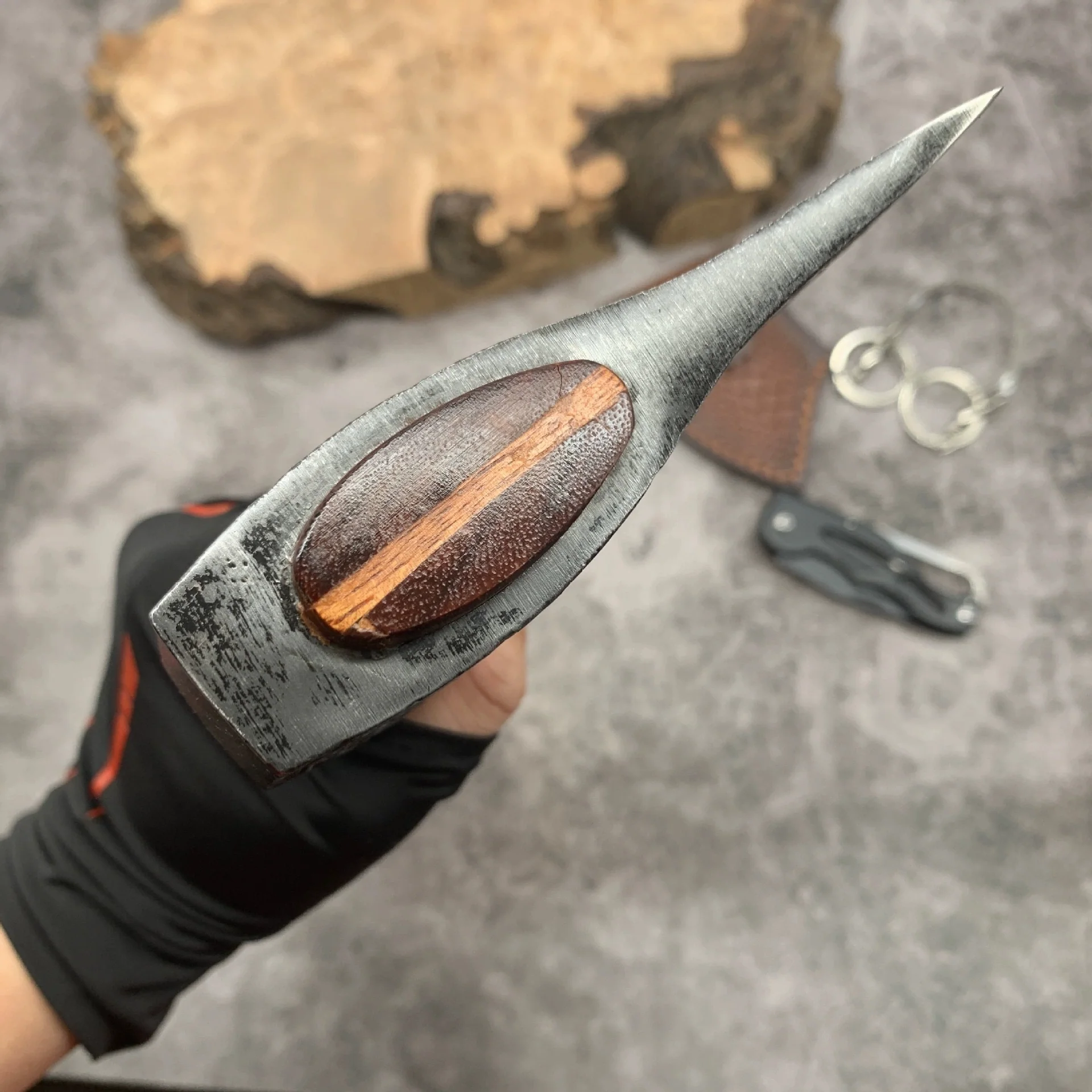 CHUCKER - SPRING STEEL AXE - Image 4