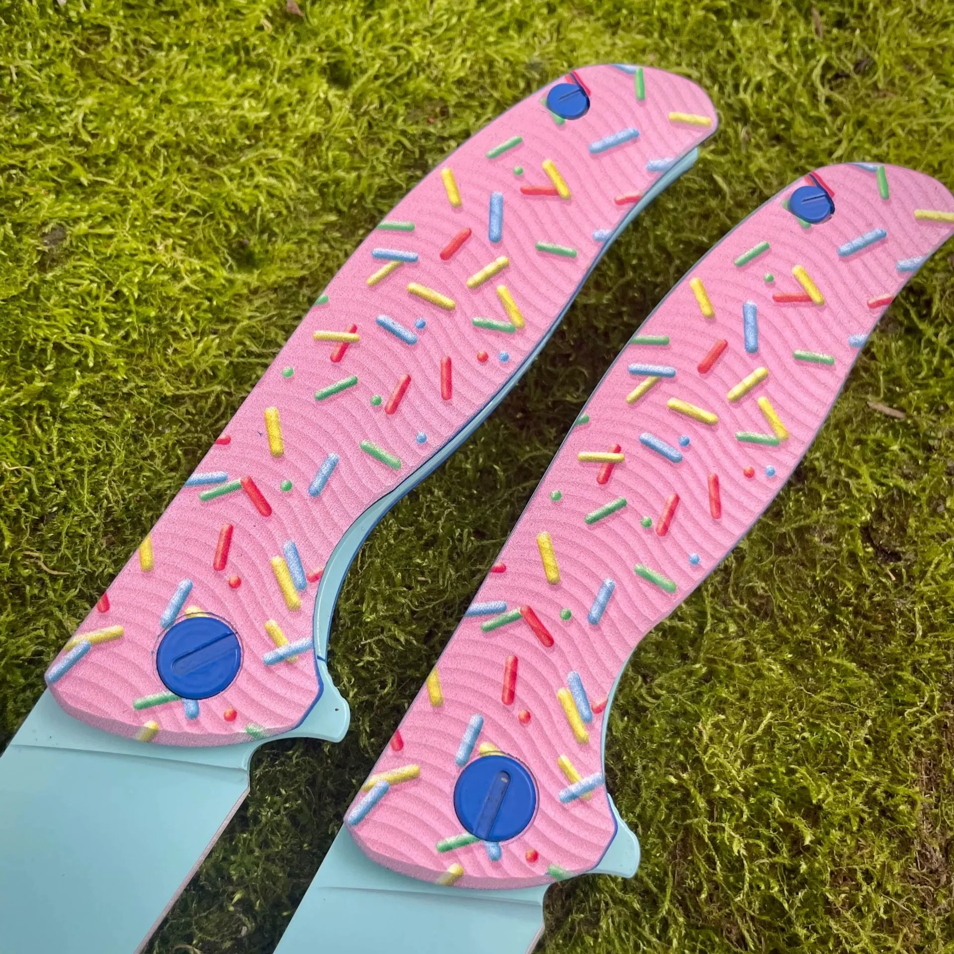 DONUTS - D2 G10 EDC - Image 3